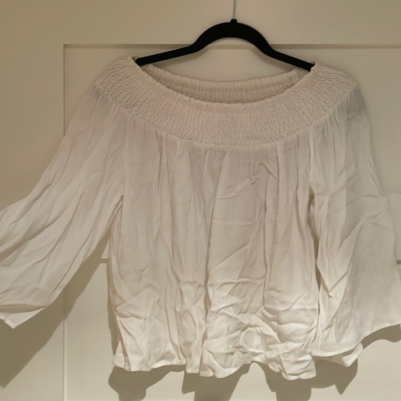 Off the shoulder linen top - Picture 1 of 1